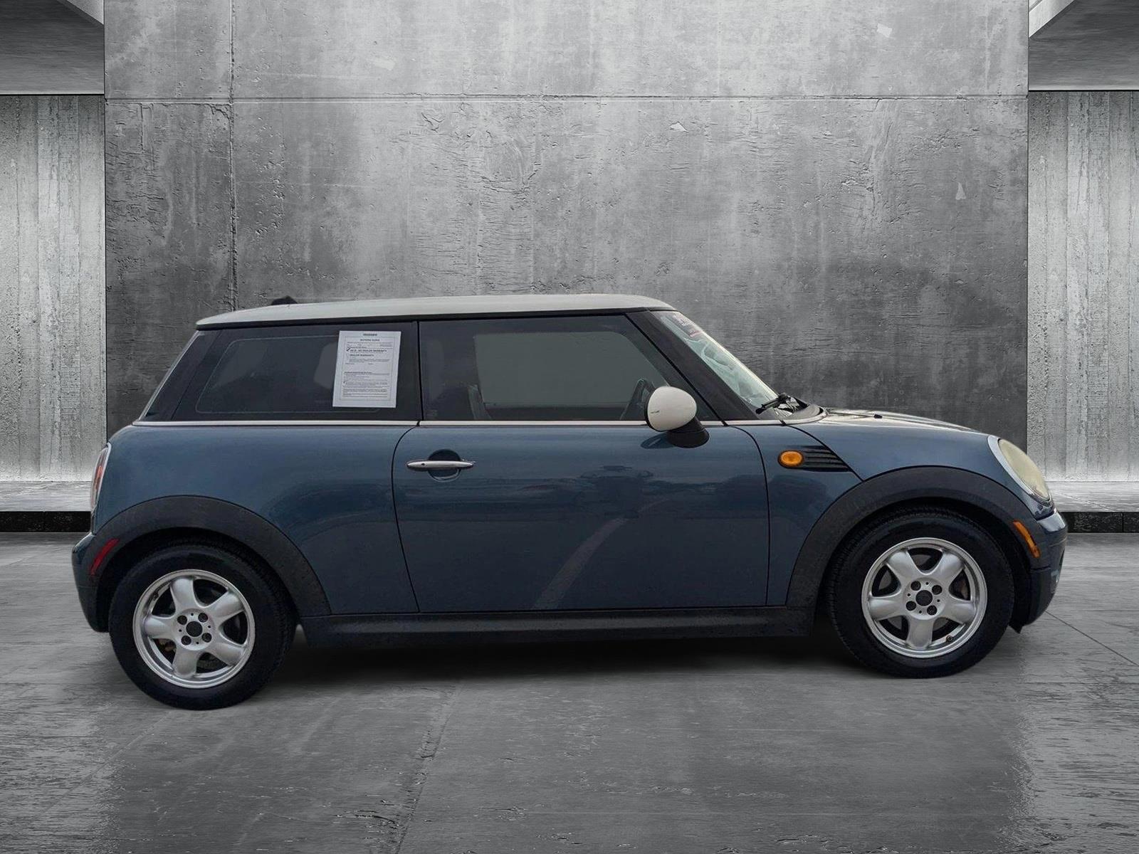 2010 MINI Cooper Hardtop 2 Door Vehicle Photo in Winter Park, FL 32792