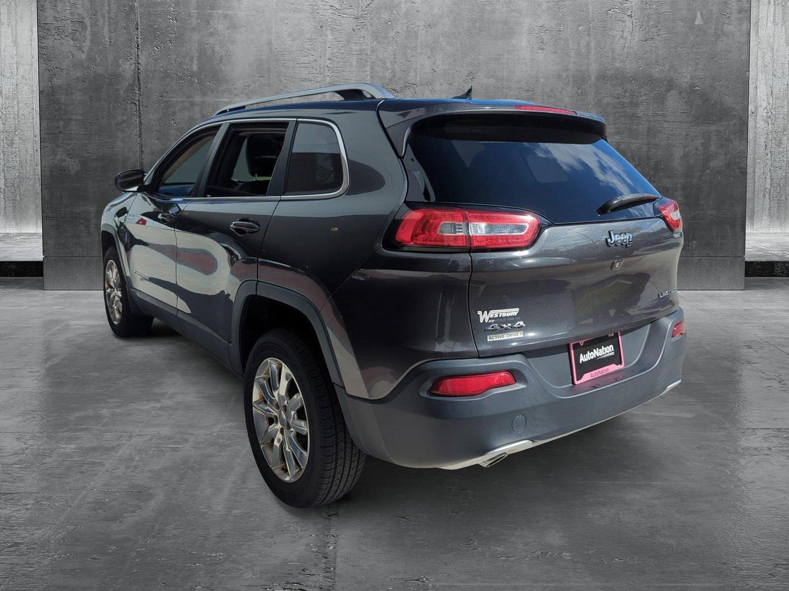 2014 Jeep Cherokee Vehicle Photo in Pembroke Pines, FL 33027