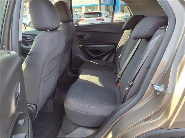 2022 Chevrolet Trax Vehicle Photo in TARENTUM, PA 15084-1435