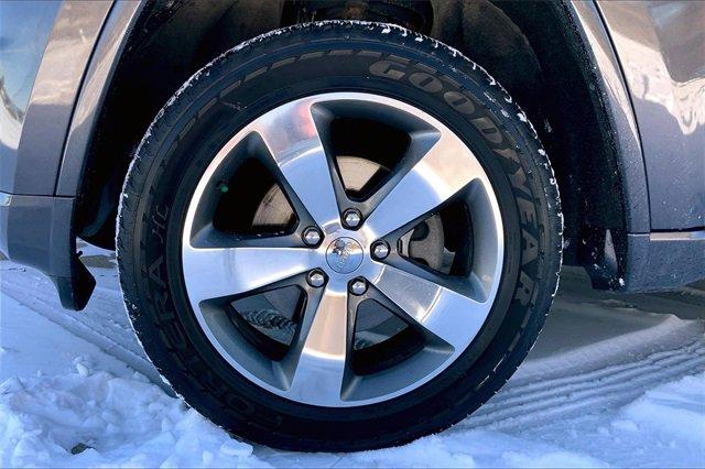 2015 Jeep Grand Cherokee Vehicle Photo in KANSAS CITY, MO 64114-4502