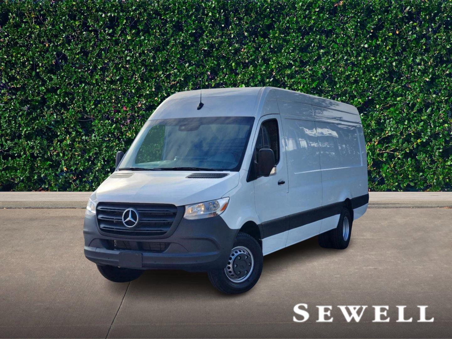 2024 Mercedes-Benz Sprinter Cargo Van Vehicle Photo in HOUSTON, TX 77079