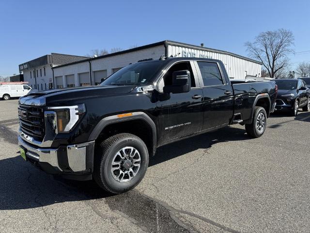 2025 GMC Sierra 3500HD Vehicle Photo in CHICOPEE, MA 01020-5001