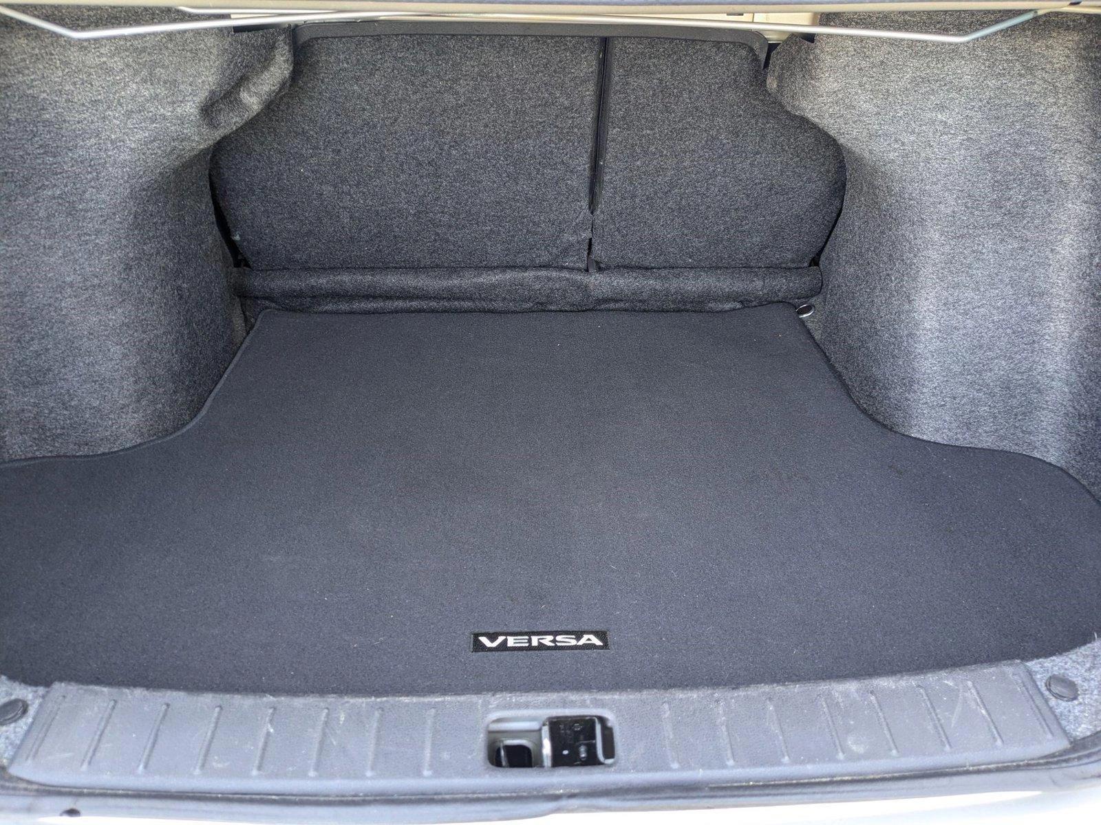 2019 Nissan Versa Sedan Vehicle Photo in VALENCIA, CA 91355-1705