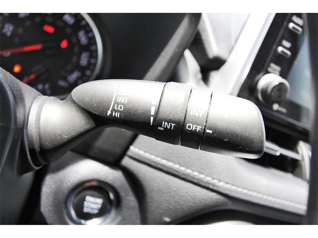2019 Toyota RAV4 Vehicle Photo in ROSENBERG, TX 77471-5675