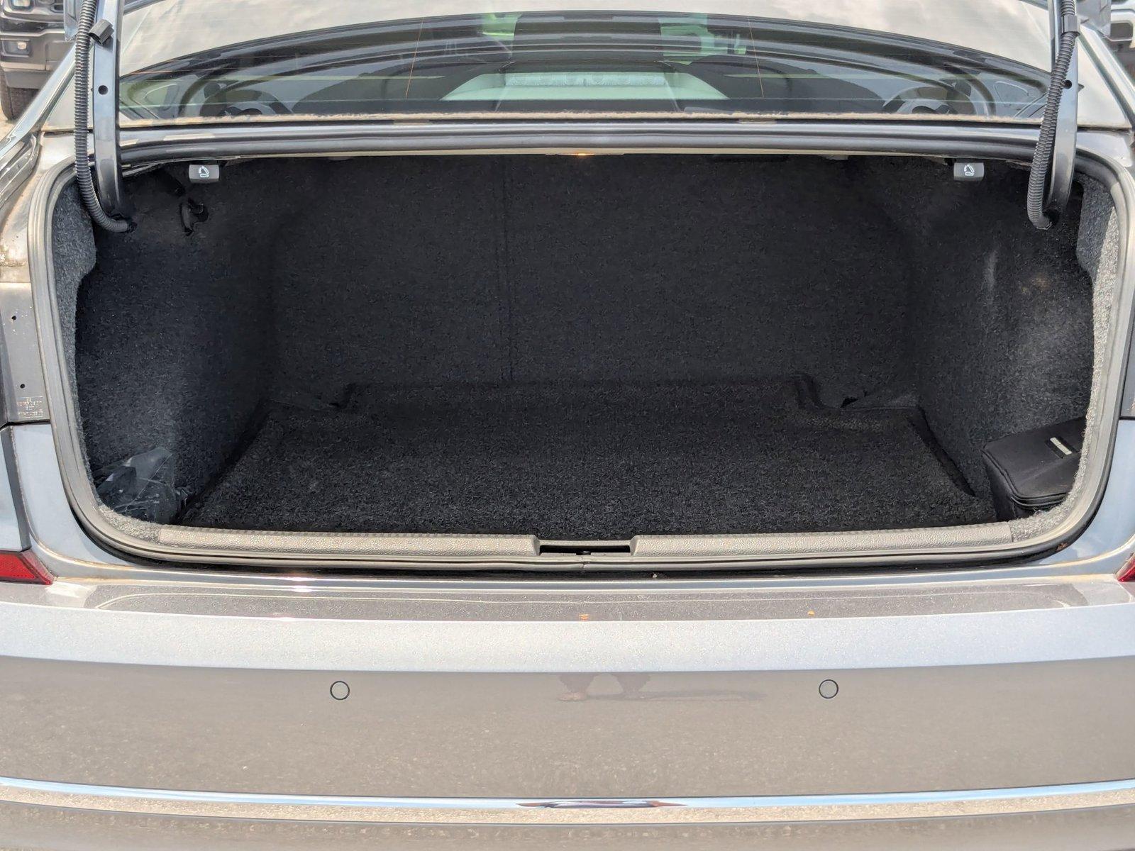 2018 Volkswagen Passat Vehicle Photo in St. Petersburg, FL 33713