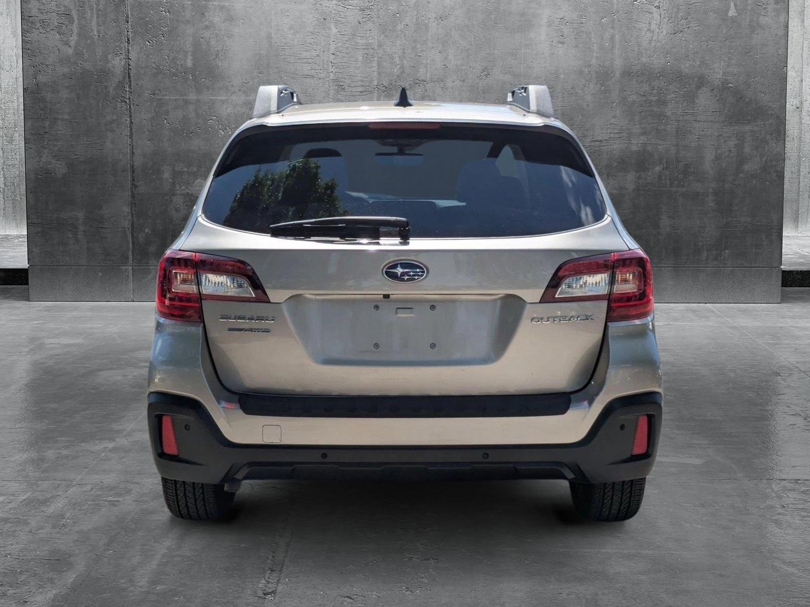 2018 Subaru Outback Vehicle Photo in GREENACRES, FL 33463-3207