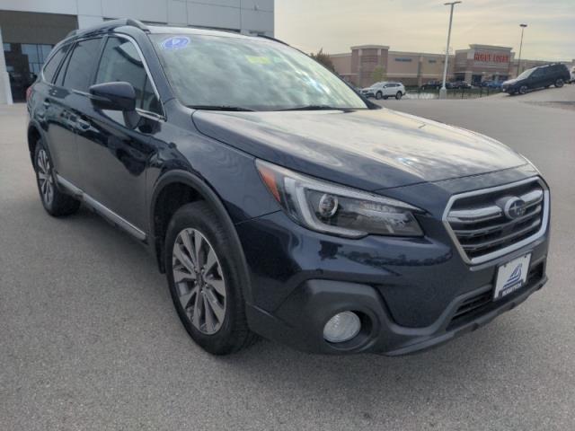 2018 Subaru Outback Vehicle Photo in Green Bay, WI 54304
