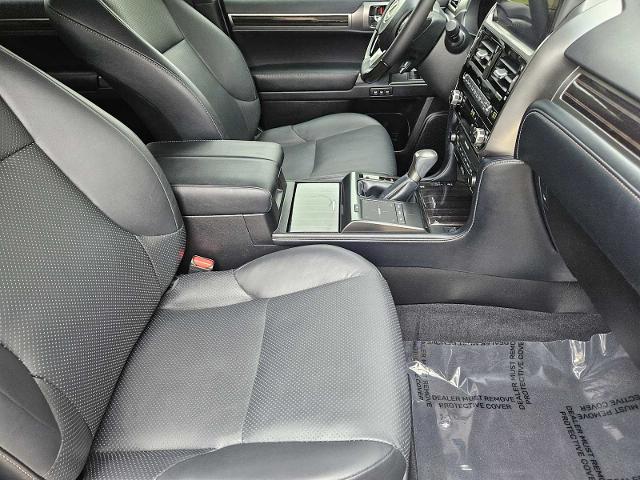 2023 Lexus GX 460 Vehicle Photo in FORT WORTH, TX 76132
