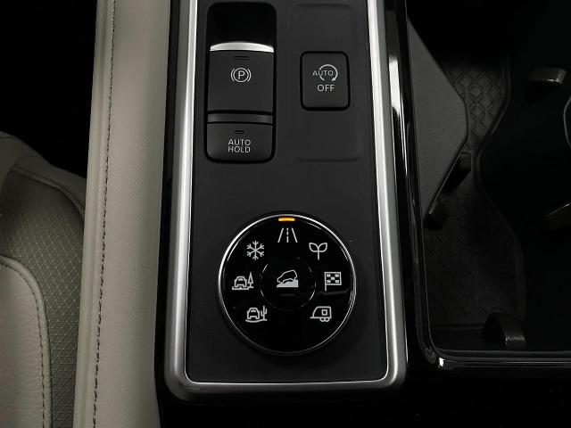 2025 Nissan Pathfinder Vehicle Photo in Appleton, WI 54913