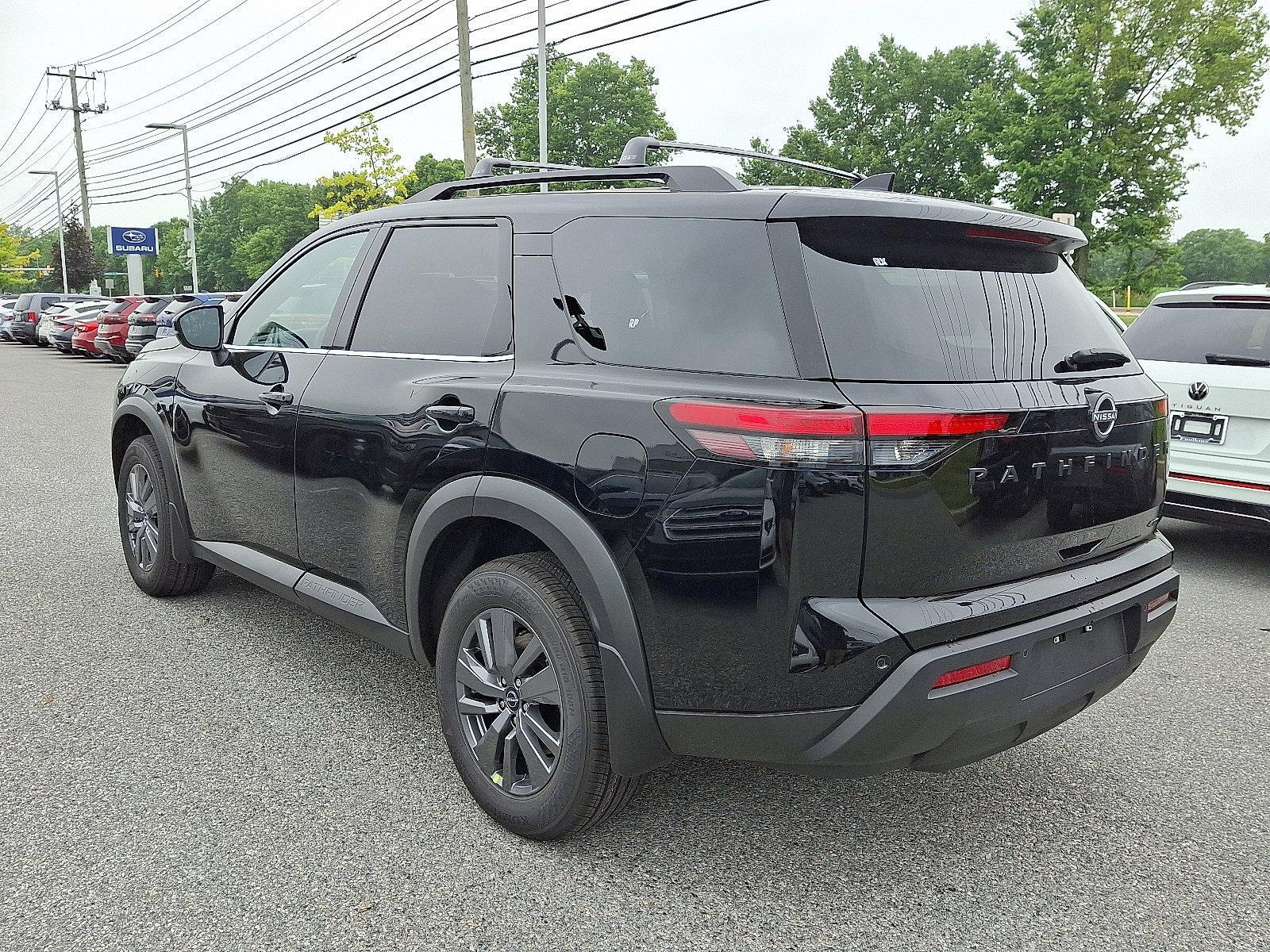 2025 Nissan Pathfinder Vehicle Photo in Mechanicsburg, PA 17050-2306