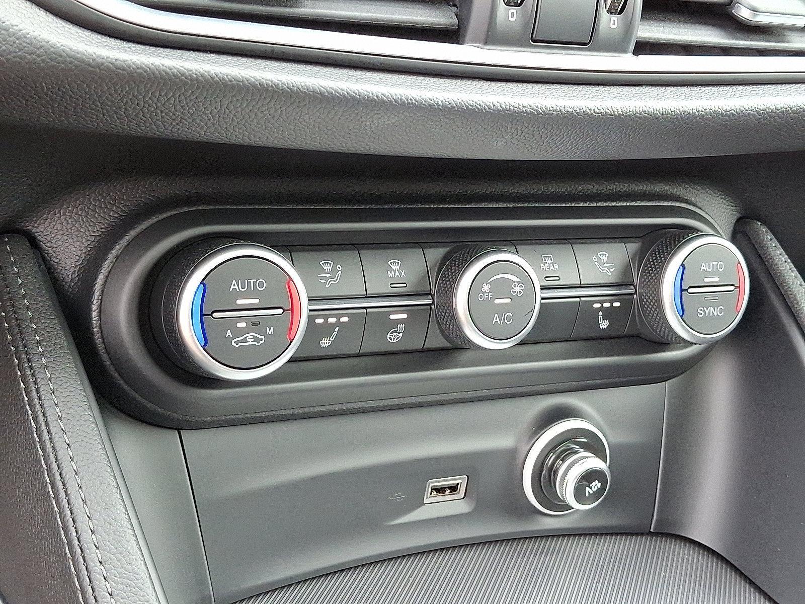 2022 Alfa Romeo Stelvio Vehicle Photo in Willow Grove, PA 19090