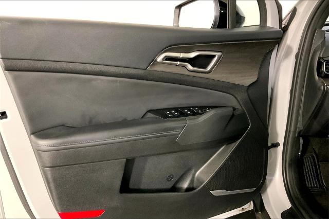 2023 Kia Sportage Vehicle Photo in Lees Summit, MO 64086