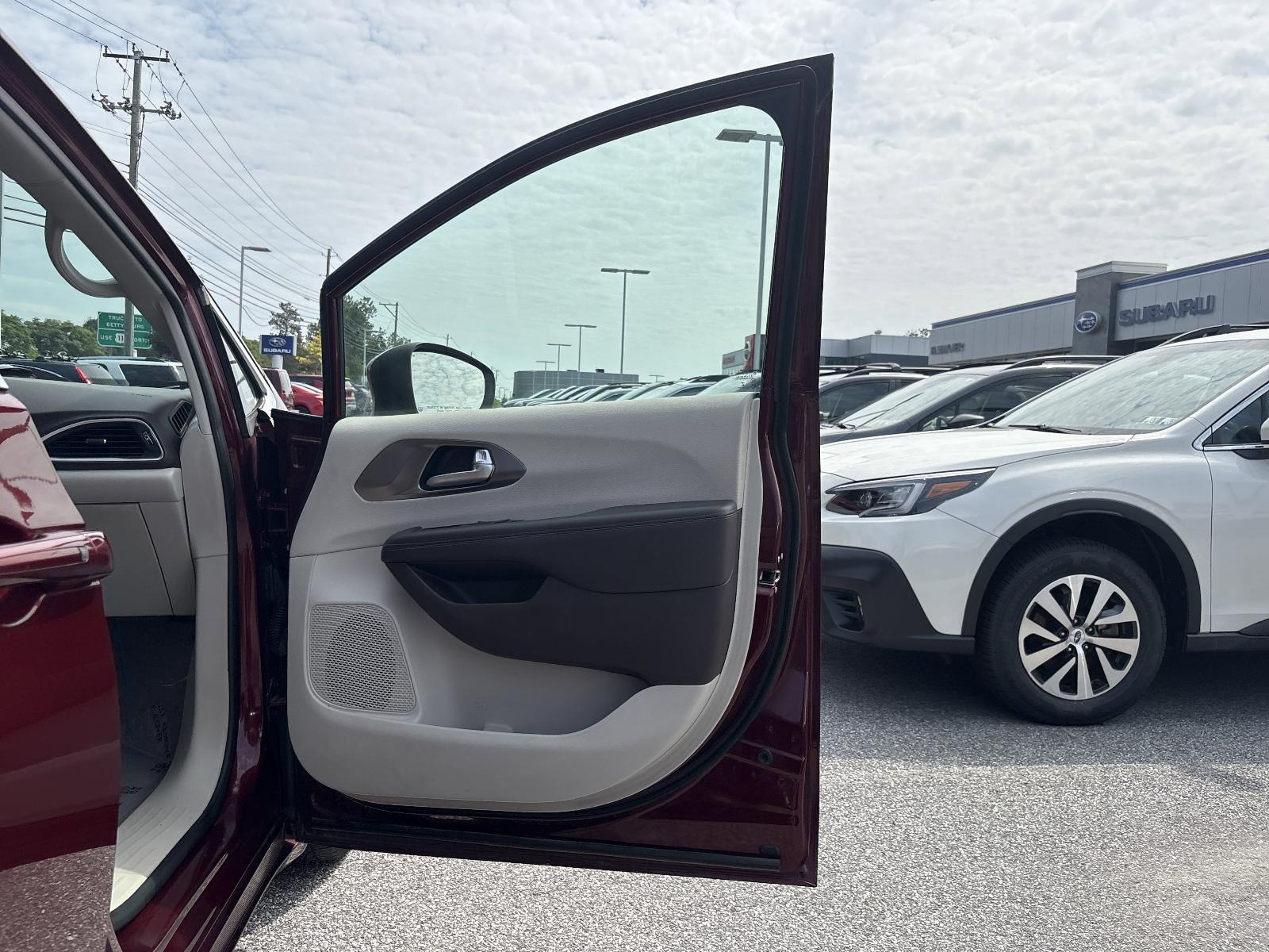 2017 Chrysler Pacifica Vehicle Photo in Mechanicsburg, PA 17050
