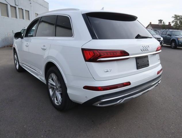 2021 Audi Q7 Vehicle Photo in DETROIT, MI 48207-4102