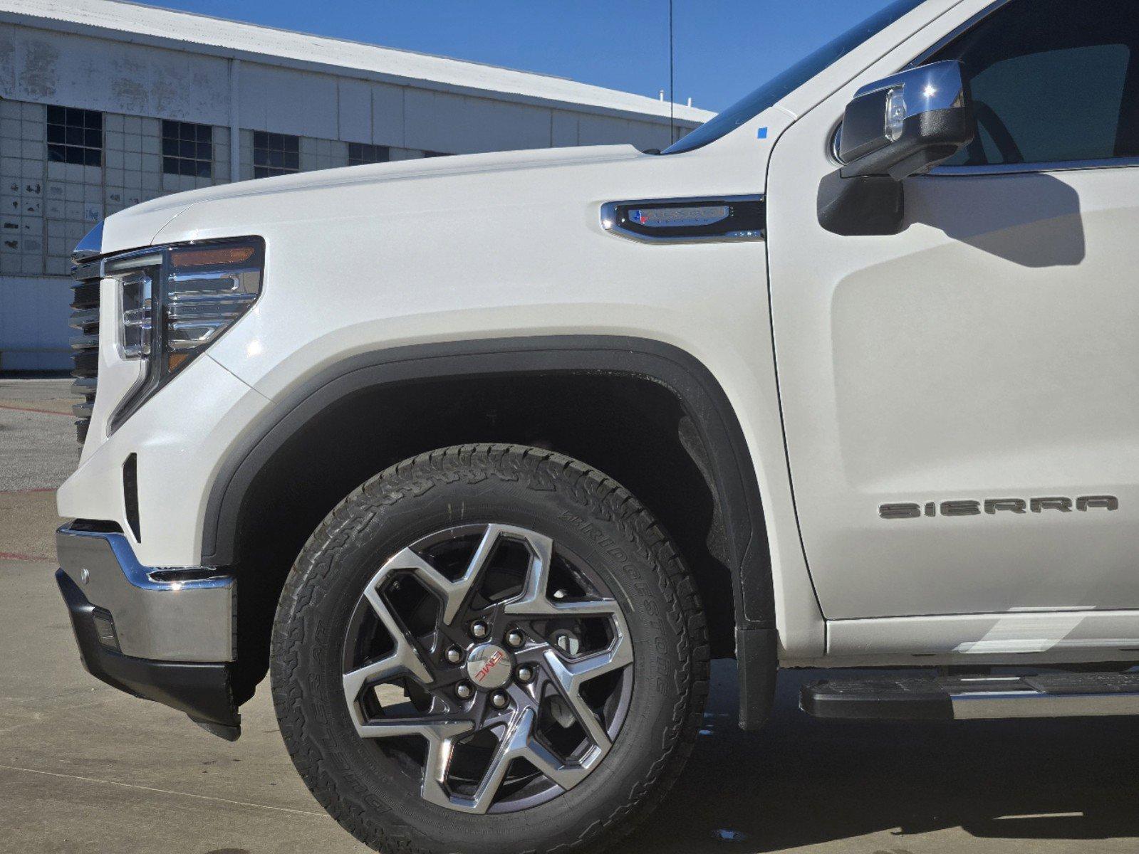 2025 GMC Sierra 1500 Vehicle Photo in DALLAS, TX 75209-3016