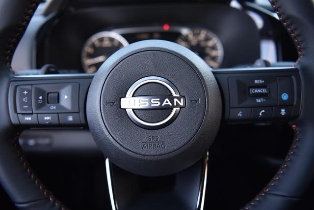 2025 Nissan Pathfinder Vehicle Photo in Ballwin, MO 63011
