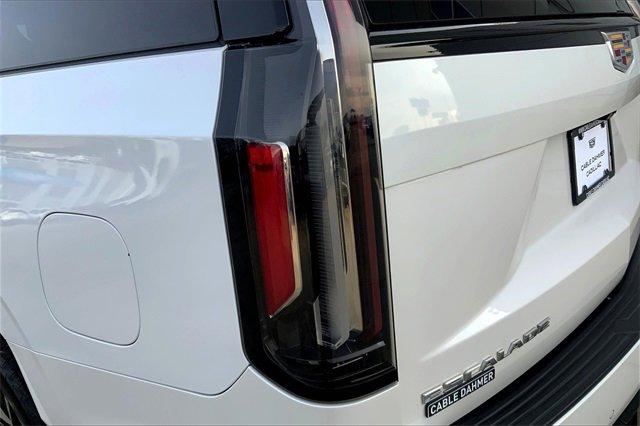 2021 Cadillac Escalade Vehicle Photo in TOPEKA, KS 66609-0000