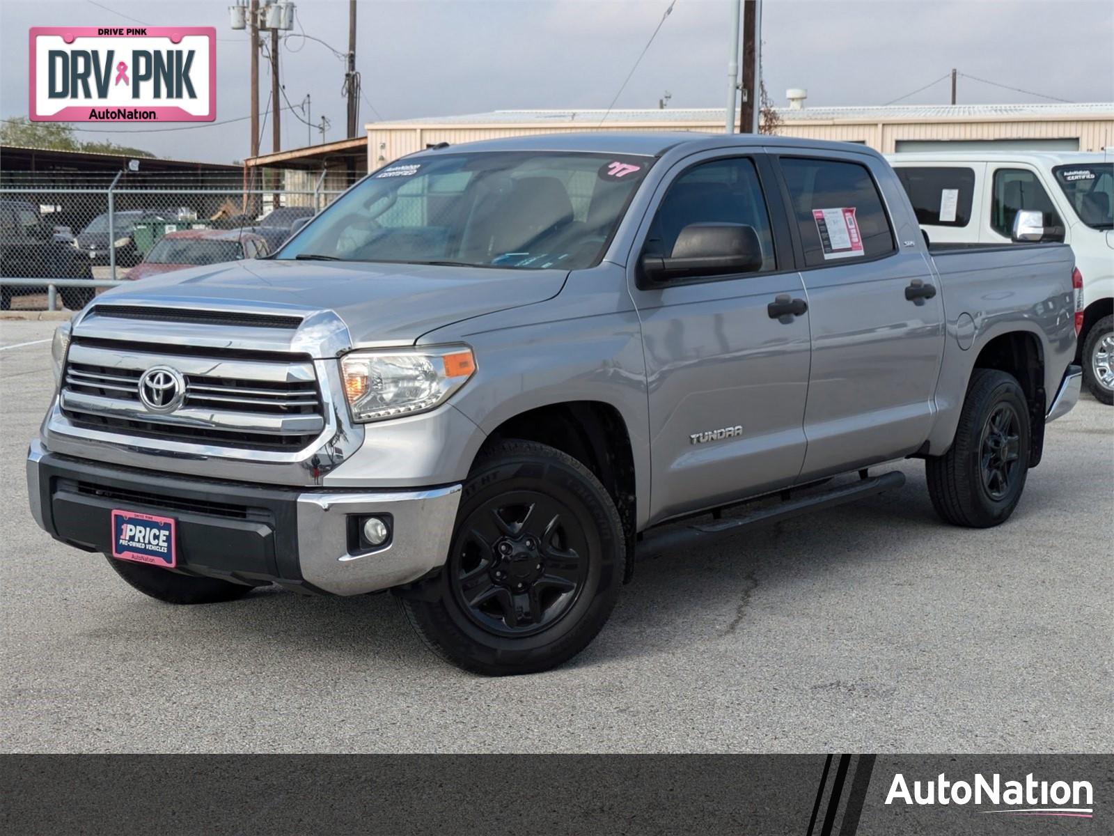 2017 Toyota Tundra 2WD Vehicle Photo in Corpus Christi, TX 78415