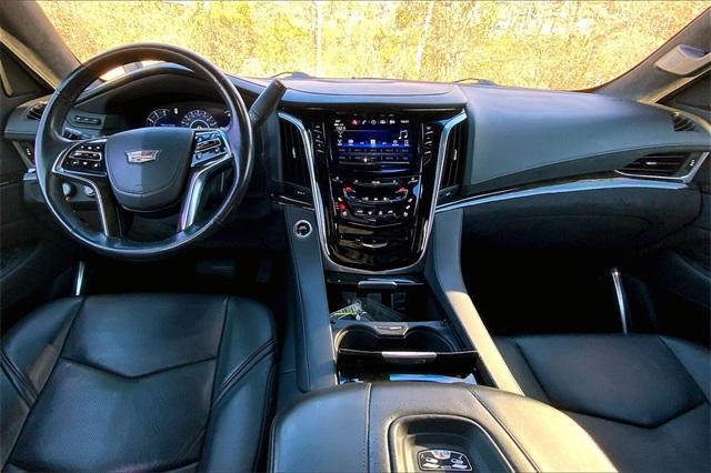 2020 Cadillac Escalade Vehicle Photo in KANSAS CITY, MO 64114-4545