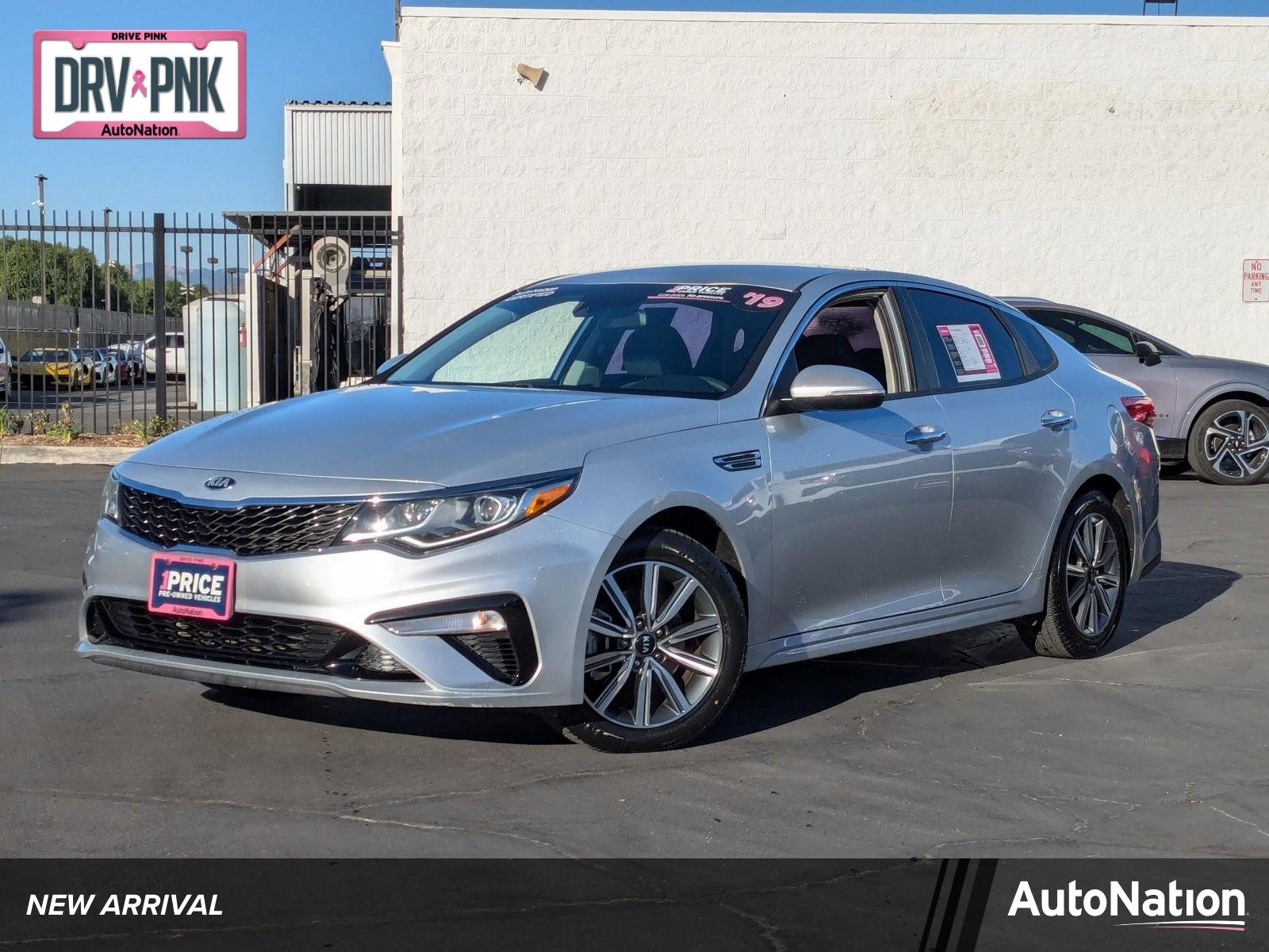 2019 Kia Optima Vehicle Photo in VALENCIA, CA 91355-1705