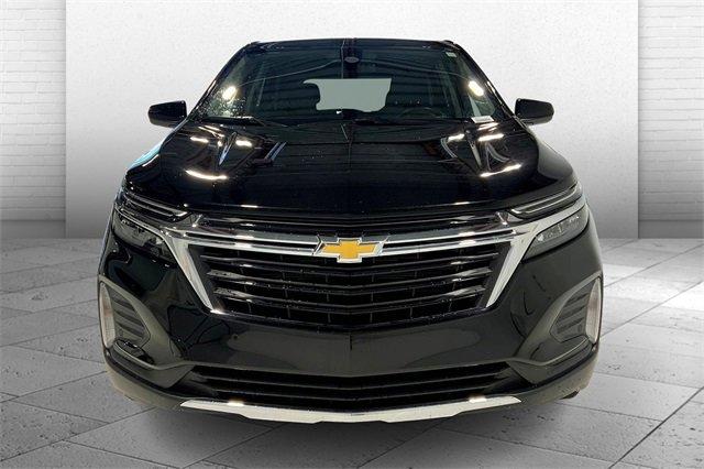 Used 2022 Chevrolet Equinox LT with VIN 3GNAXUEV8NL238420 for sale in Kansas City