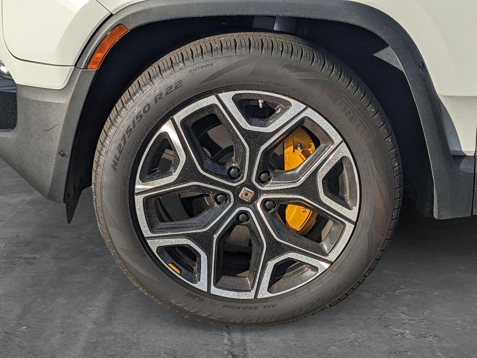 2022 Rivian R1S Vehicle Photo in WEST PALM BEACH, FL 33407-3296