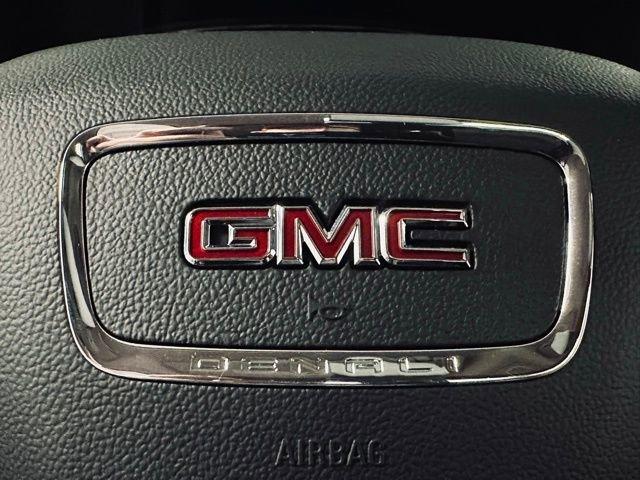 2021 GMC Acadia Vehicle Photo in MEDINA, OH 44256-9631