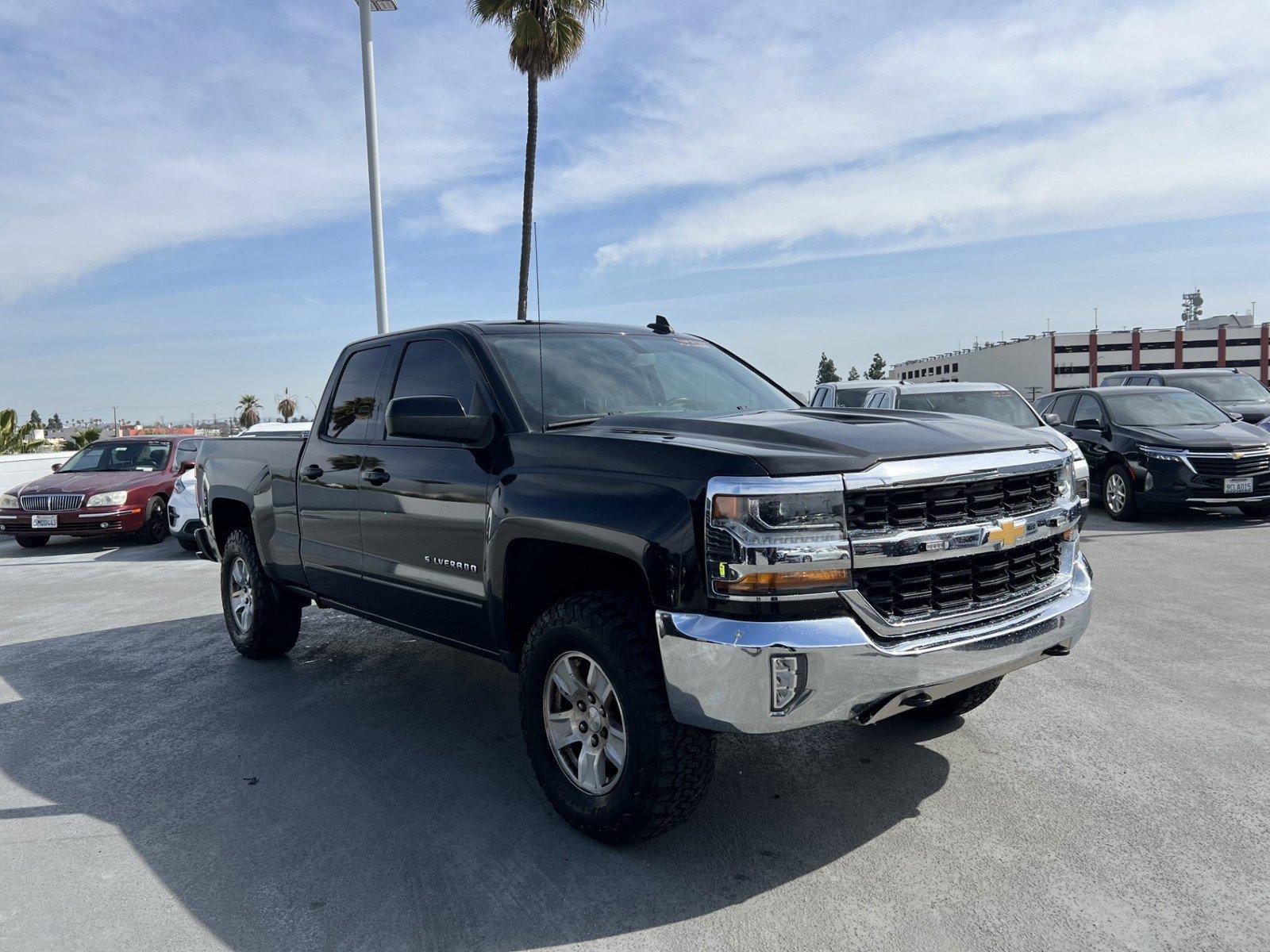 2017 Chevrolet Silverado 1500 Vehicle Photo in LOS ANGELES, CA 90007-3794