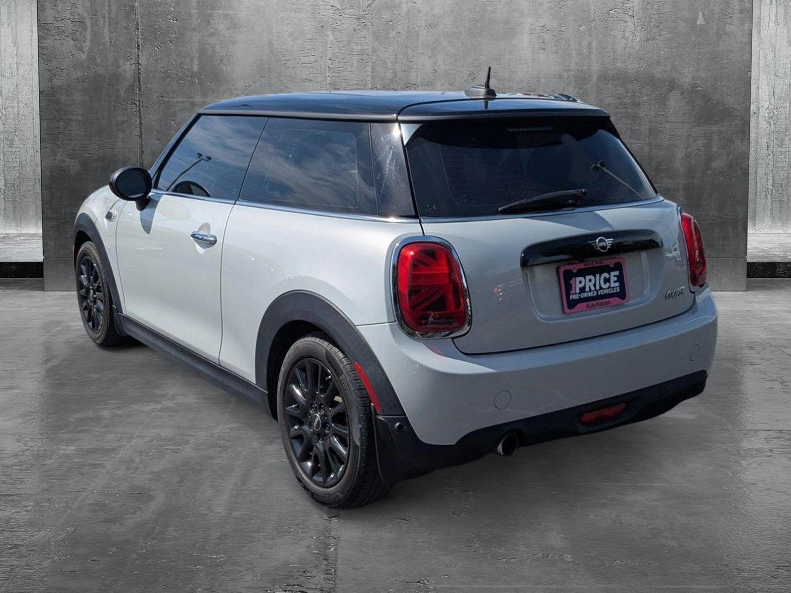 2019 MINI Cooper Hardtop 2 Door Vehicle Photo in Panama City, FL 32401