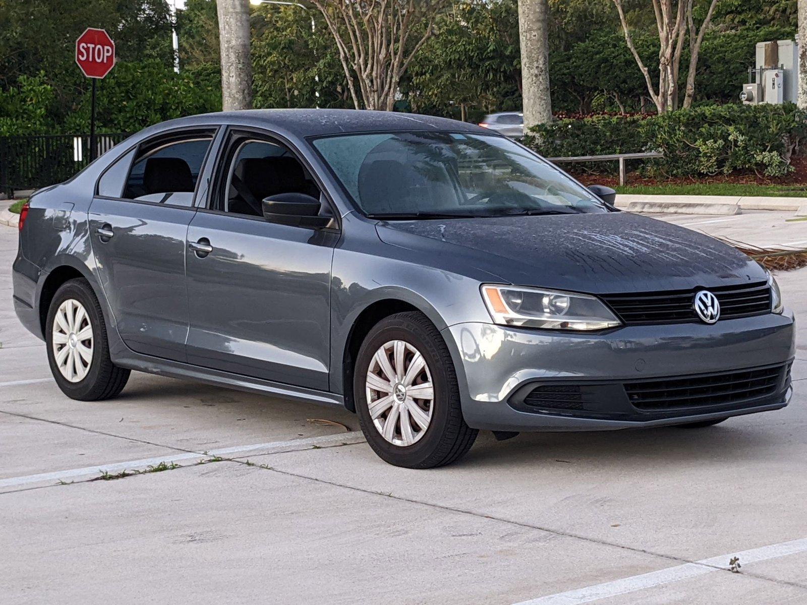 2013 Volkswagen Jetta Sedan Vehicle Photo in Davie, FL 33331