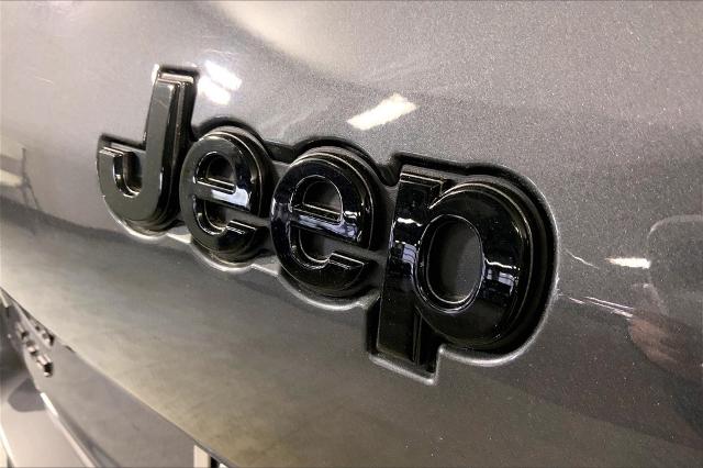 2023 Jeep Grand Cherokee L Vehicle Photo in Lees Summit, MO 64086