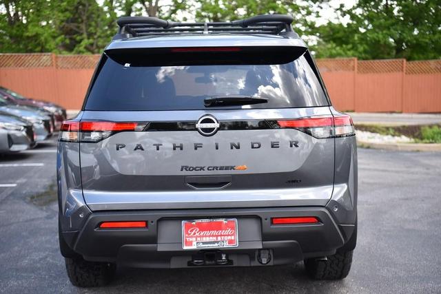 2025 Nissan Pathfinder Vehicle Photo in Ballwin, MO 63011