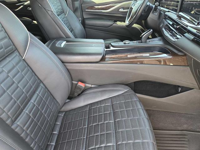 2023 Cadillac Escalade Vehicle Photo in DENTON, TX 76210-9321