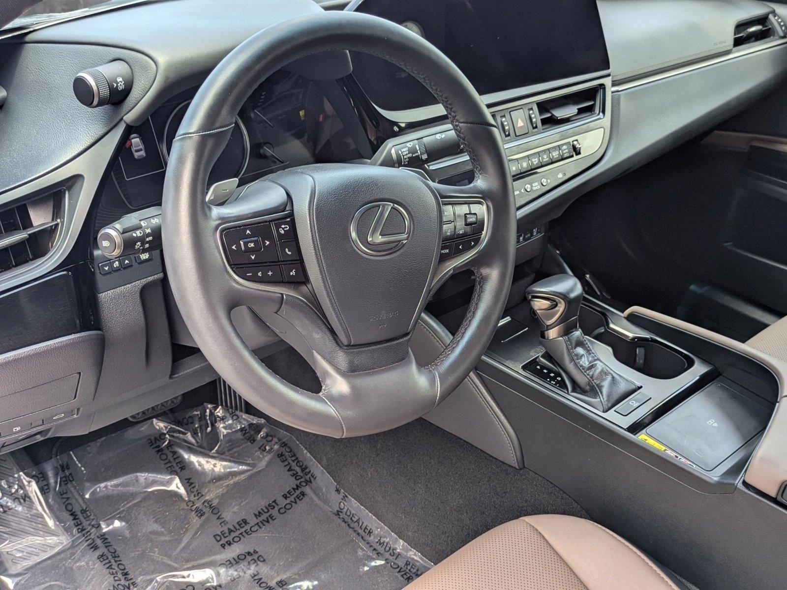 2024 Lexus ES 350 Vehicle Photo in Clearwater, FL 33761
