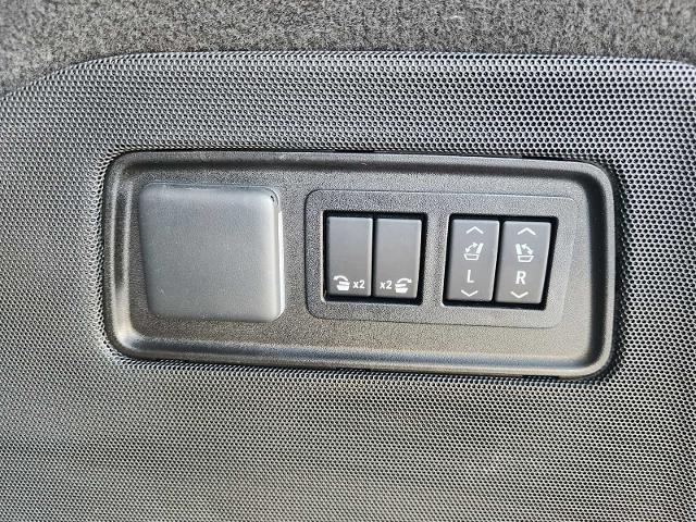 2022 Cadillac Escalade Vehicle Photo in Grapevine, TX 76051