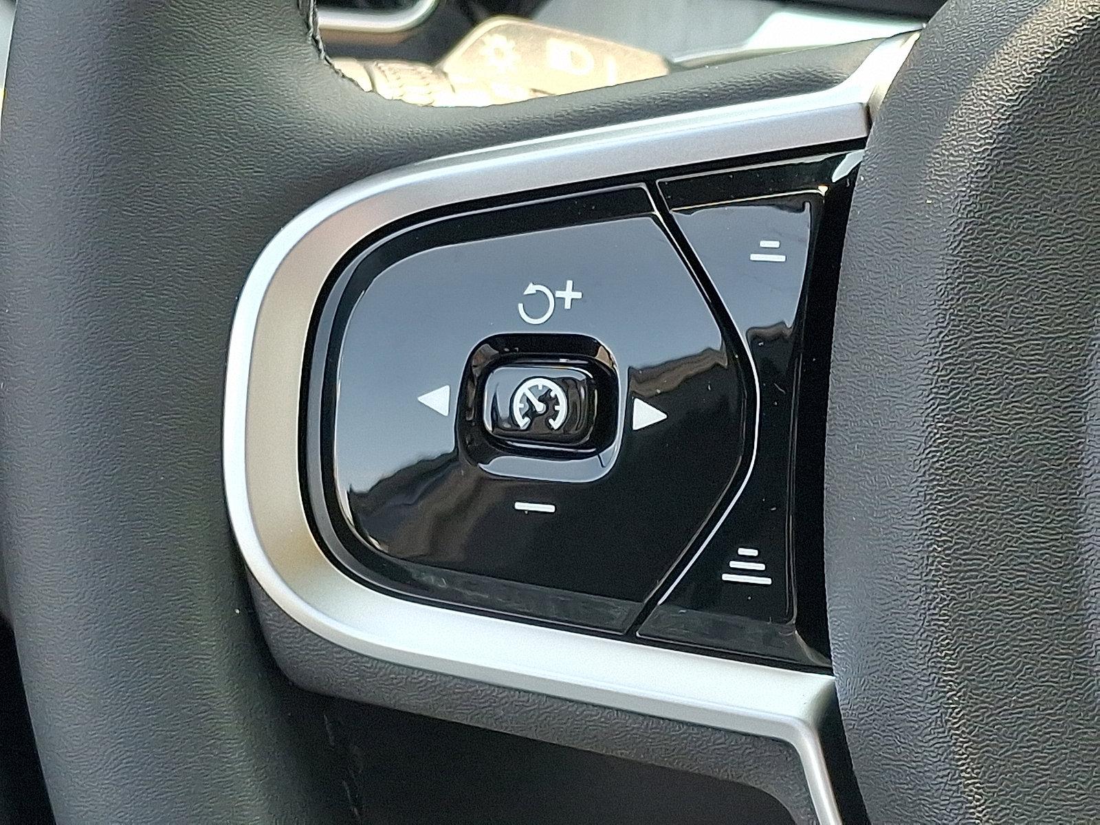 2025 Volvo XC60 Plug-In Hybrid Vehicle Photo in Trevose, PA 19053