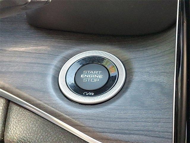 2021 Jeep Grand Cherokee L Vehicle Photo in Willow Grove, PA 19090