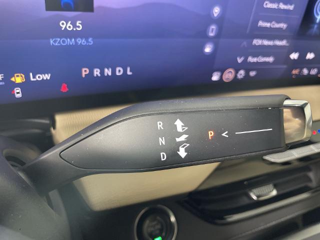 2025 Buick Enclave Vehicle Photo in GILBERT, AZ 85297-0402