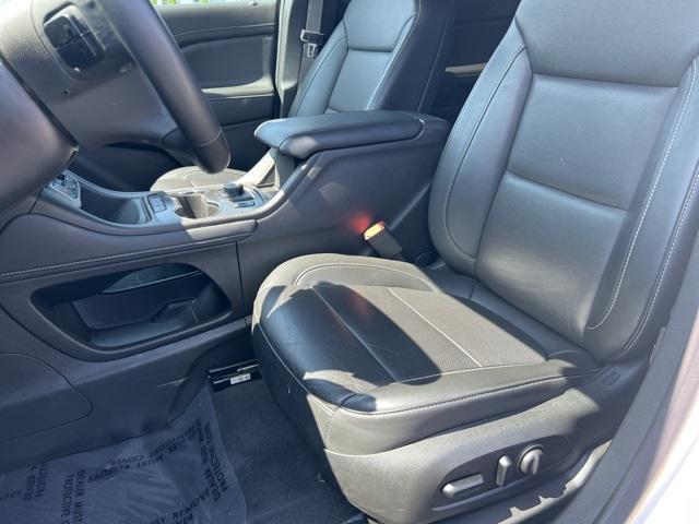 2023 GMC Acadia Vehicle Photo in GREEN BAY, WI 54304-5303
