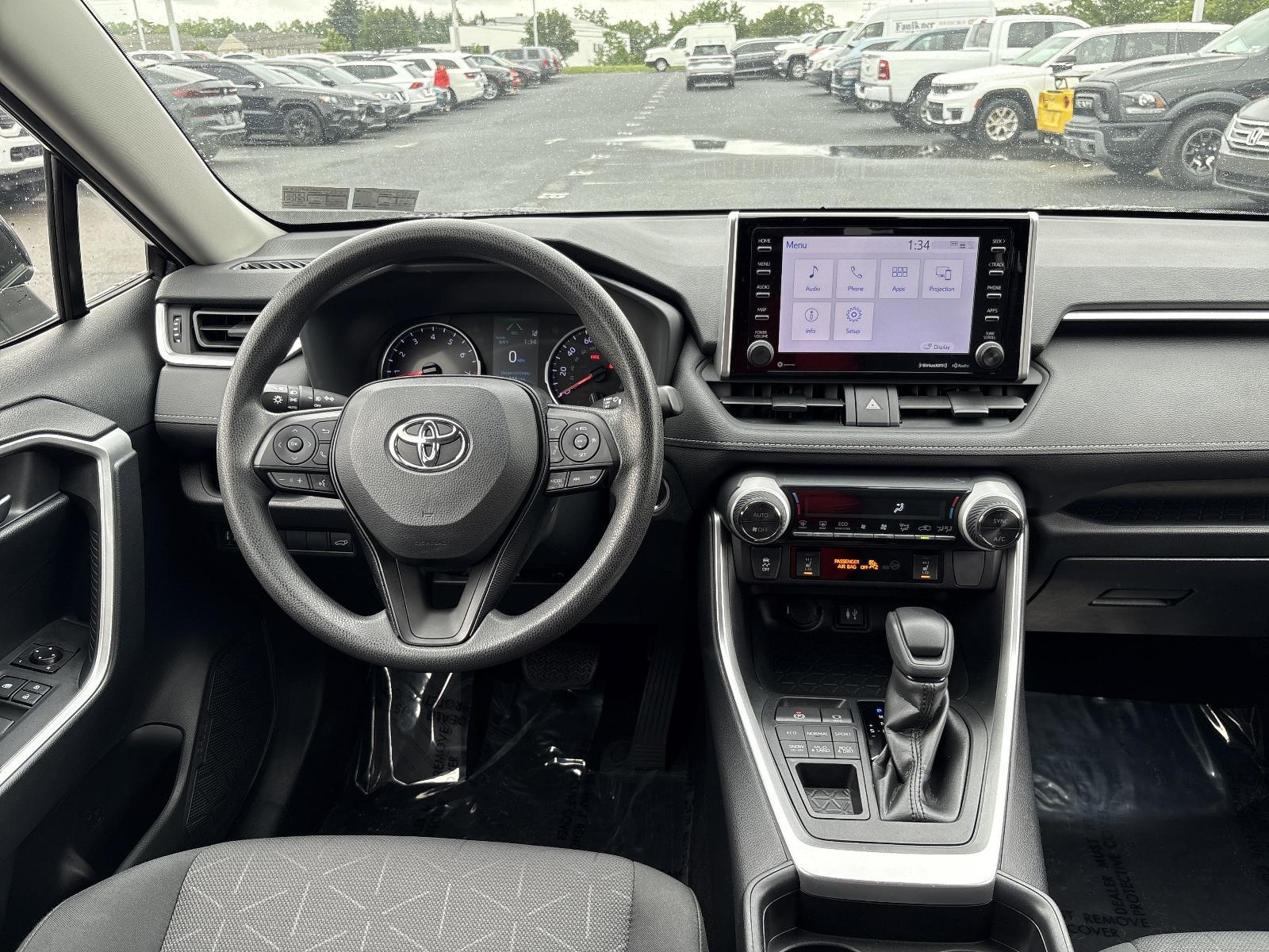 2019 Toyota RAV4 Vehicle Photo in Mechanicsburg, PA 17050