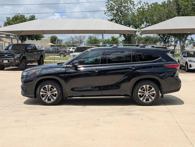 2021 Toyota Highlander Vehicle Photo in SELMA, TX 78154-1460