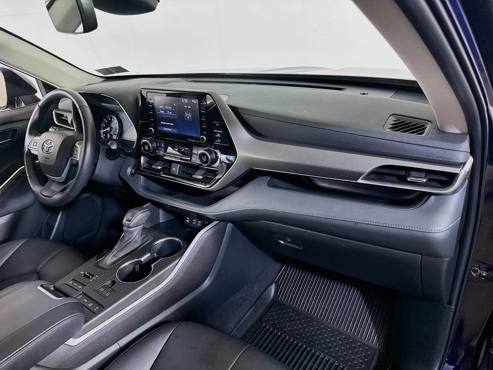 2022 Toyota Highlander Vehicle Photo in Langhorne, PA 19047