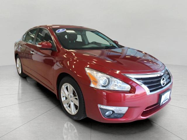 2013 Nissan Altima Vehicle Photo in Green Bay, WI 54304