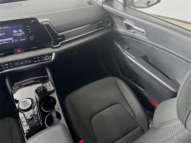 2024 Kia Sportage Hybrid Vehicle Photo in Everett, WA 98204