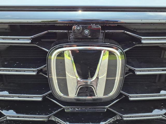 2025 Honda Pilot Vehicle Photo in Oshkosh, WI 54904