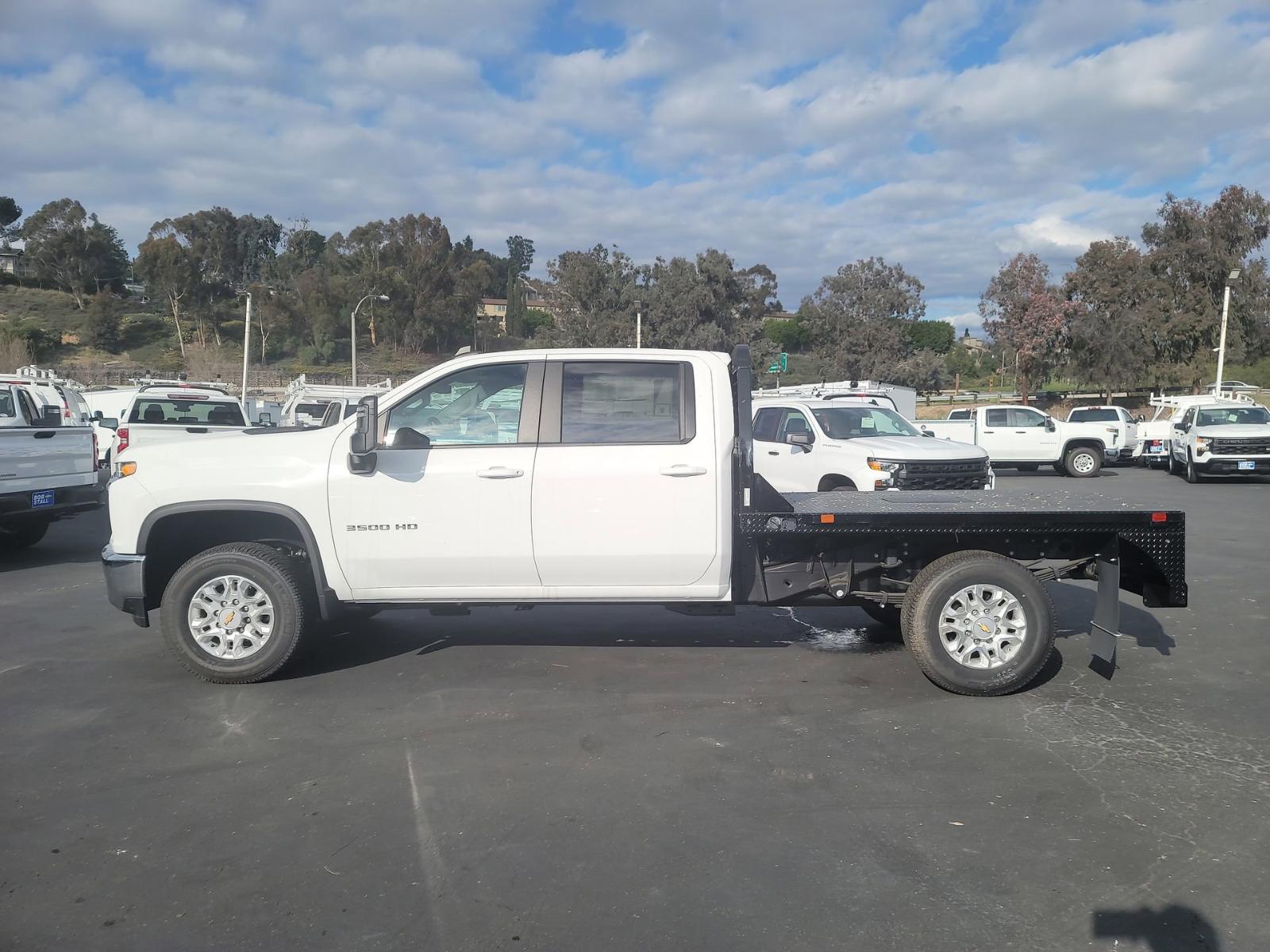 2023 Chevrolet Silverado 3500 HD CC Vehicle Photo in LA MESA, CA 91942-8211