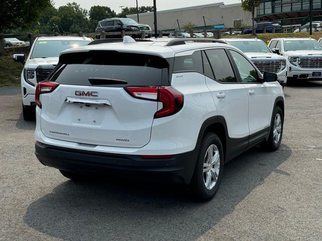 2024 GMC Terrain Vehicle Photo in LOWELL, MA 01852-4336