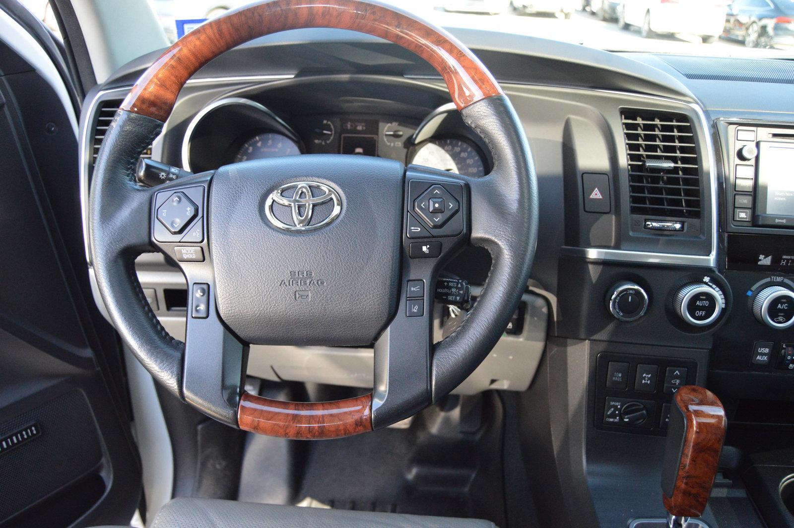 2018 Toyota Sequoia Vehicle Photo in Houston, TX 77090