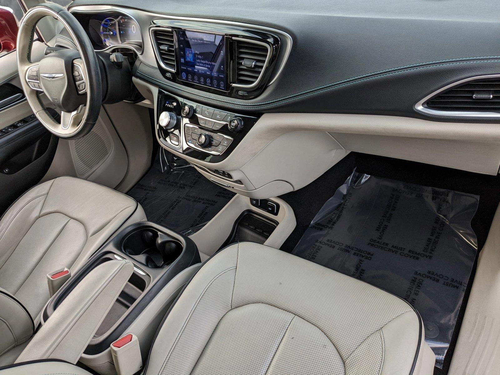 2017 Chrysler Pacifica Vehicle Photo in ORLANDO, FL 32808-7998