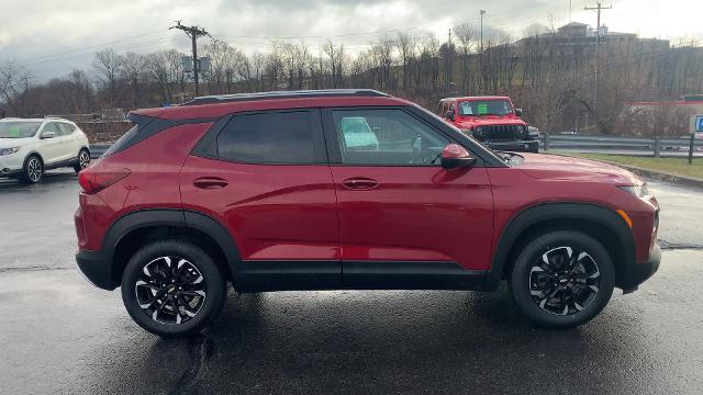 2021 Chevrolet Trailblazer Vehicle Photo in MOON TOWNSHIP, PA 15108-2571